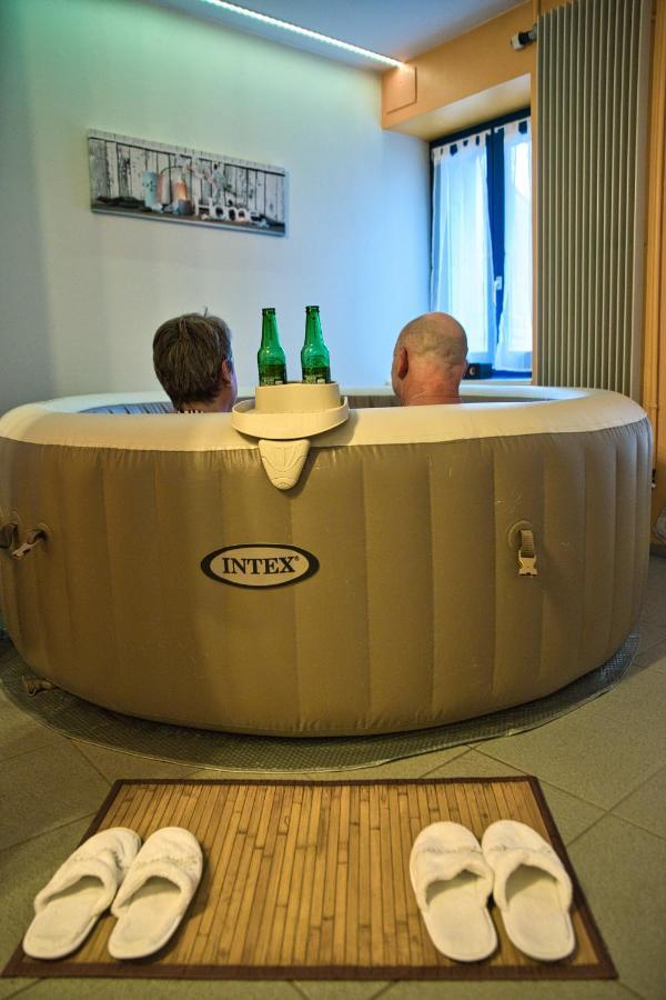 Chill Home : Appartement Cocooning Avec Jacuzzi Grandson Exteriör bild